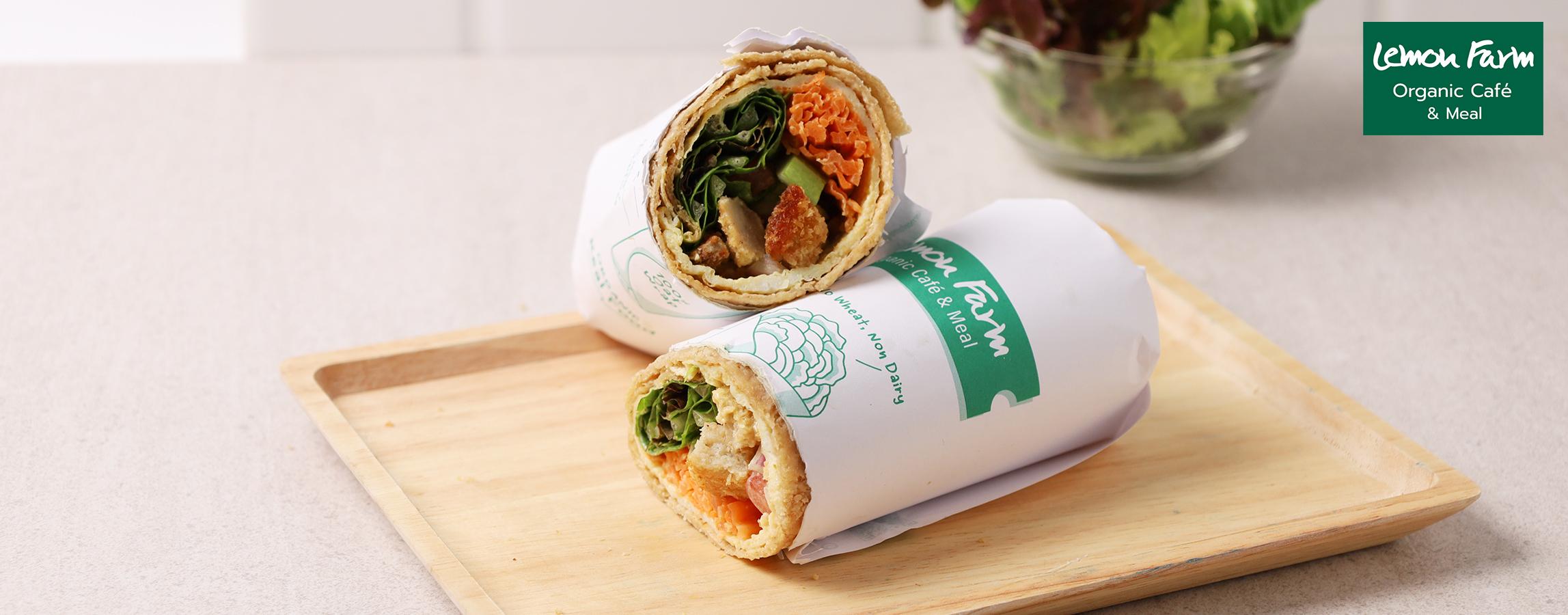 ซีซาร์แรพข้าวโอ๊ตปลานิลอินทรีย์ เมนูแนะนำจากร้าน Organic Cafe & Meal 